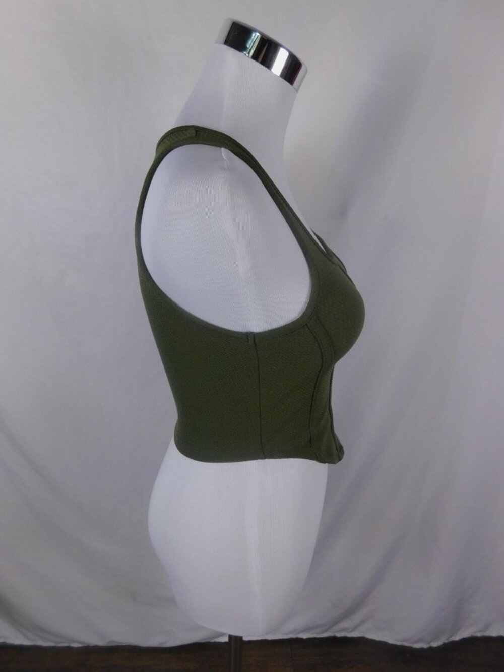 Olive Green Ribbed Cropped Tank Top XS Stretchy & Fitted Design - Picture 8 of 9